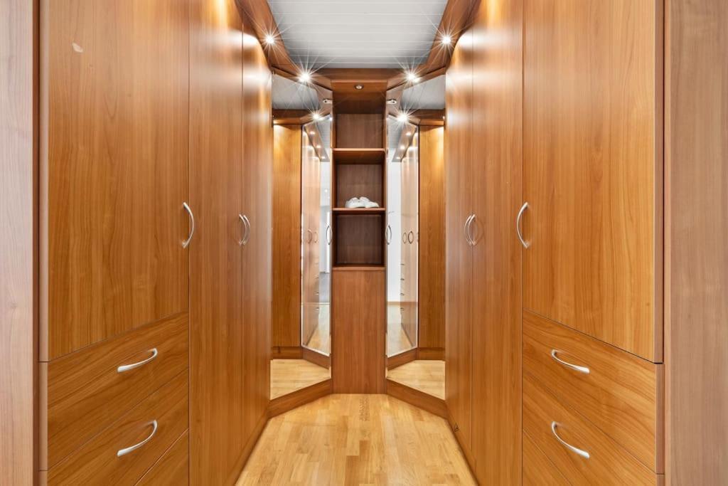 דירות ברגן Penthouse Leilighet 200 Kvm Vakker Sjoutsikt. מראה חיצוני תמונה